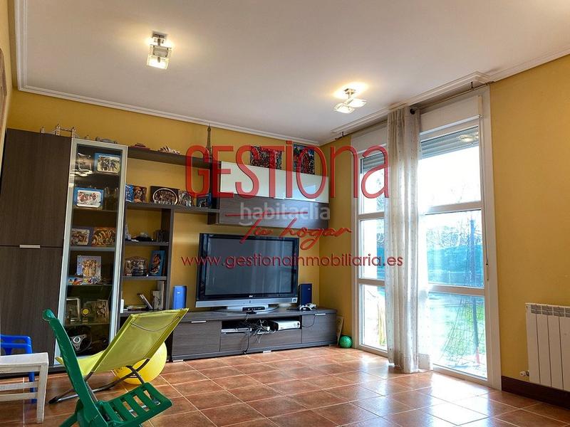 Foto 106d5312-5be7-43ae-9ceb-7f237676c0e3. Casa pareada impresionante pareado con piscina en Ajo en Bareyo