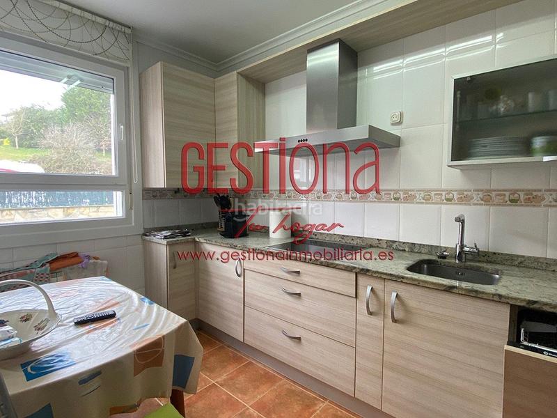 Foto 1755ab9f-6d97-492c-82ca-52b507003cdd. Casa pareada impresionante pareado con piscina en Ajo en Bareyo