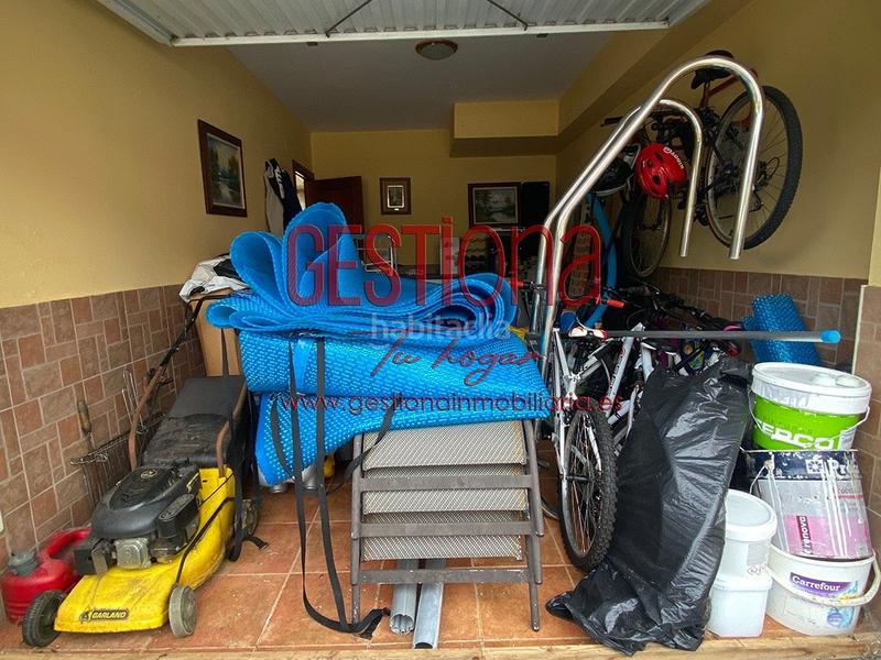 Foto 71726bab-6ec6-4a64-bb98-bb31d54173eb. Casa pareada impresionante pareado con piscina en Ajo en Bareyo