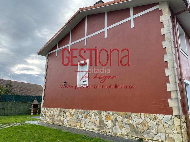 Foto 77689bca-c44d-4d72-b719-8197613580bd. Casa pareada impresionante pareado con piscina en Ajo en Bareyo