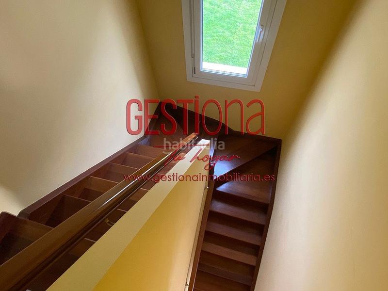 Foto e519bc70-87ea-4c6f-8a6e-7f8ed4930dba. Casa pareada impresionante pareado con piscina en Ajo en Bareyo