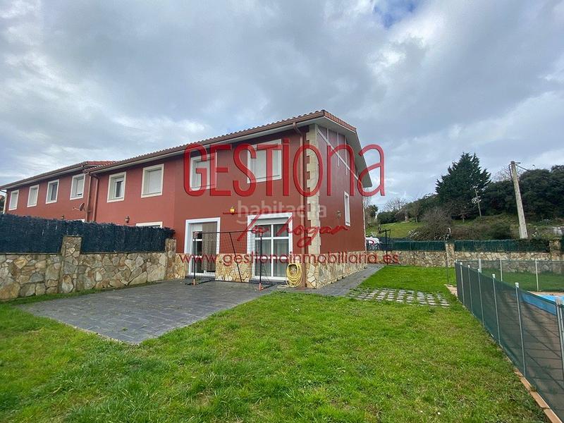 Foto e5c8cc58-4fcc-4339-9a0b-5b6841aa3738. Casa pareada impresionante pareado con piscina en Ajo en Bareyo