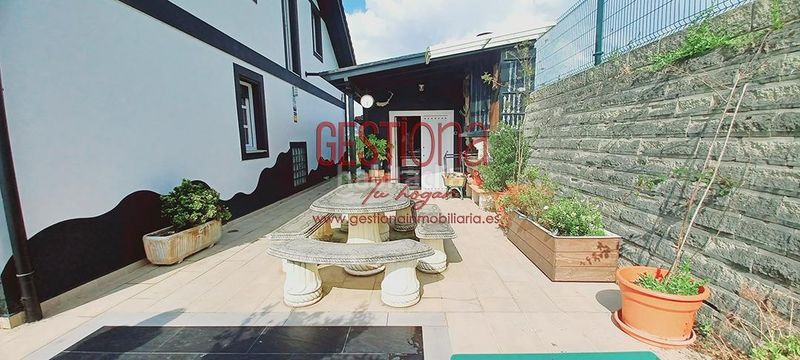 Foto eadd987f-3223-49a4-8a66-41a0868c9ade. Xalet amb calefacció aparcament piscina a Meruelo