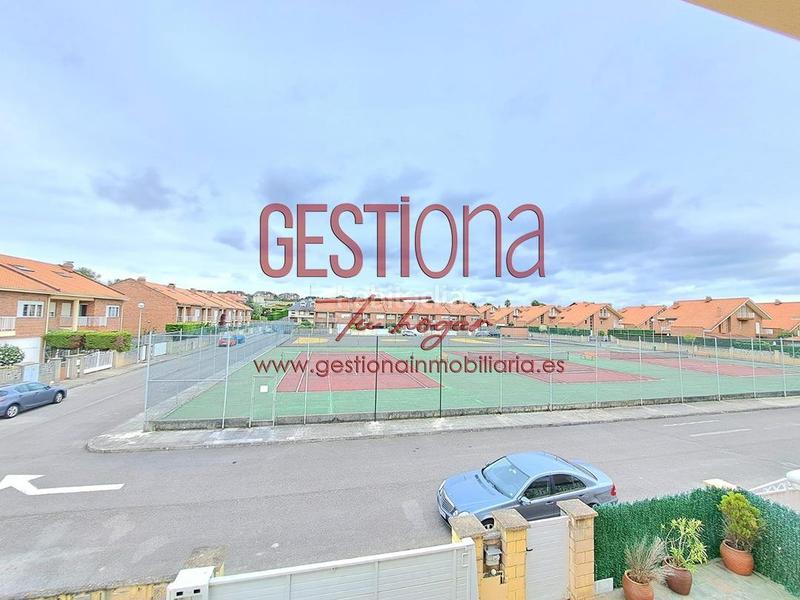 Foto 3c94d8d6-a47e-4259-8f99-ce702f5ac7db. Casa bifamiliare con riscaldamento parcheggio piscina in Santa Cruz de Bezana