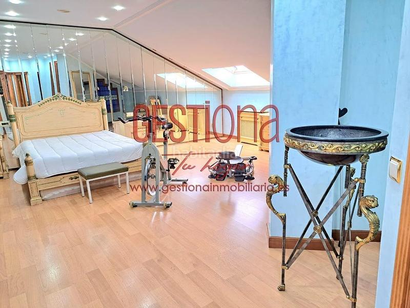 Foto 4f098c6a-9c09-48c6-ac9f-8a694446be9f. Casa bifamiliare con riscaldamento parcheggio piscina in Santa Cruz de Bezana