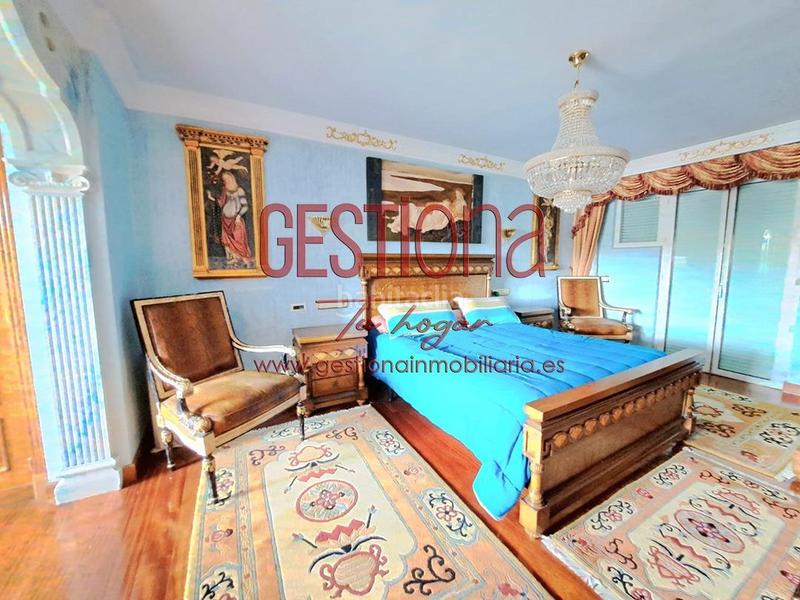 Foto 884d66dc-fee3-4abf-a20a-b9a4199adc67. Casa bifamiliare con riscaldamento parcheggio piscina in Santa Cruz de Bezana