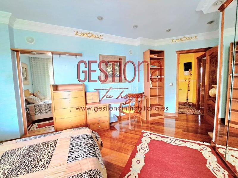 Foto b8102ab4-d48a-4a53-bb83-da78783be012. Casa bifamiliare con riscaldamento parcheggio piscina in Santa Cruz de Bezana