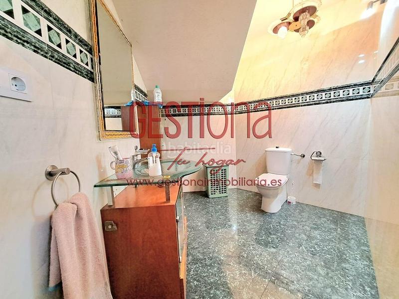 Foto c795a964-16c3-49f9-a716-d172a8bad791. Casa bifamiliare con riscaldamento parcheggio piscina in Santa Cruz de Bezana