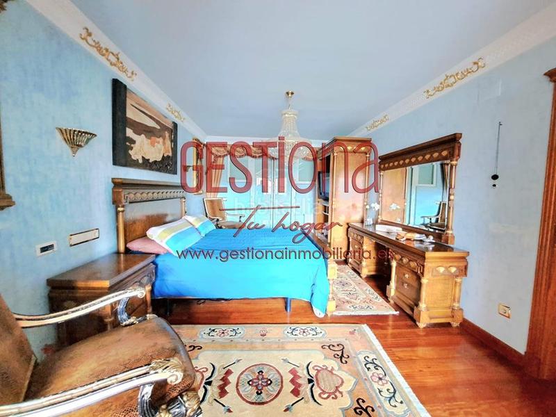 Foto c8292560-0882-4c48-9c2a-191d7c50e8d0. Casa bifamiliare con riscaldamento parcheggio piscina in Santa Cruz de Bezana