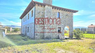 Casa a Galizano. Oportunidad!! como inversión a un paso de la playa. galizano.