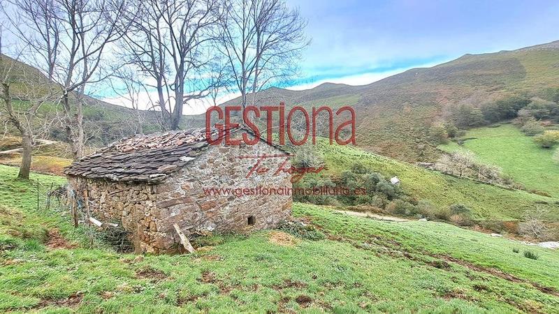 Foto e581d63d-d1ba-436e-8aaa-fb8b4ebf18ed. Haus in Soba