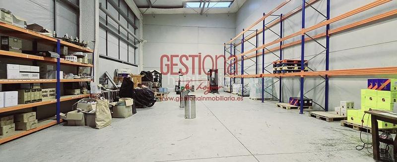 Foto 2645158b-fc55-4cb4-b1f6-c5e00c634020. Nau industrial a Marina de Cudeyo