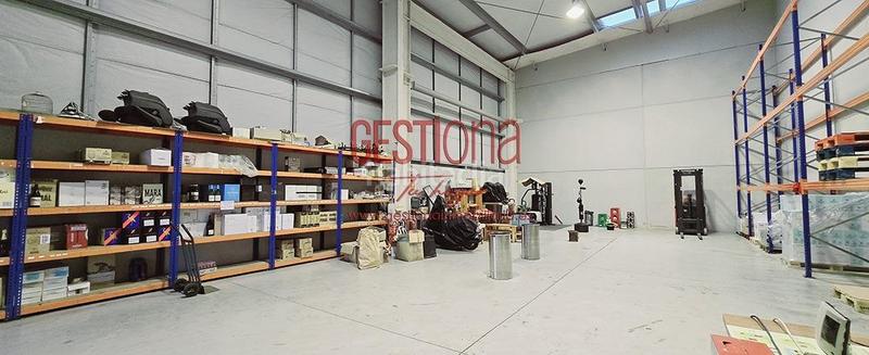 Foto 46fe7258-7c95-4da4-aee2-eb55105309ab. Nau industrial a Marina de Cudeyo