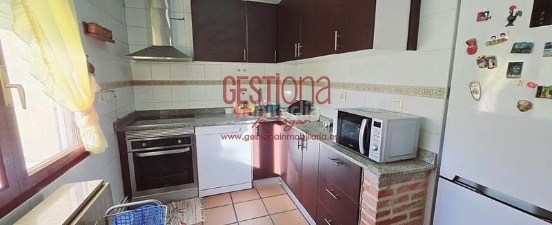 Foto 506a6390-a82c-4dc3-99c7-14f69ddc3c9d. Casale con riscaldamento parcheggio in Tanos Torrelavega