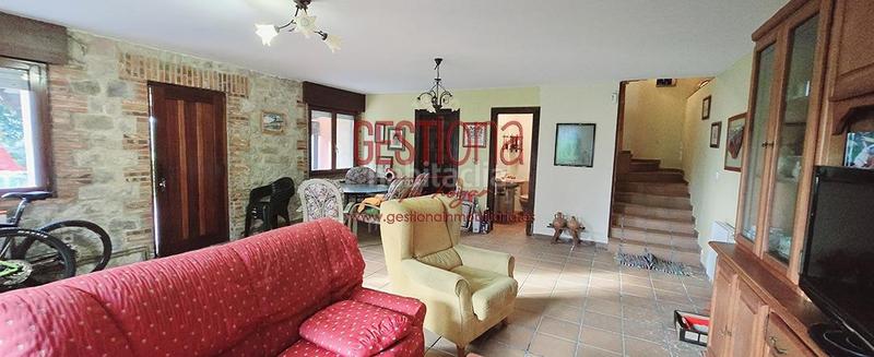 Foto 66735a91-ed0d-4fce-83ac-7237b3d30532. Casale con riscaldamento parcheggio in Tanos Torrelavega