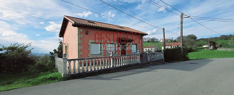 Foto d79e8c30-6a5d-4f52-937f-737516129b60. Casale con riscaldamento parcheggio in Tanos Torrelavega