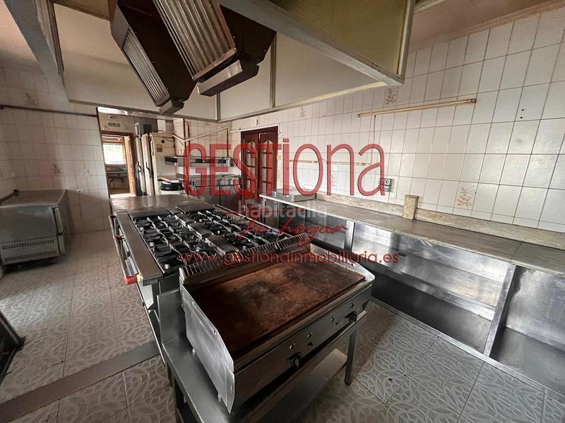 Foto b66f8e6f-cbde-43d9-b721-677f2e36e9f0. Edificio se vende establecimiento en anero, cantabria en Ribamontán al Monte