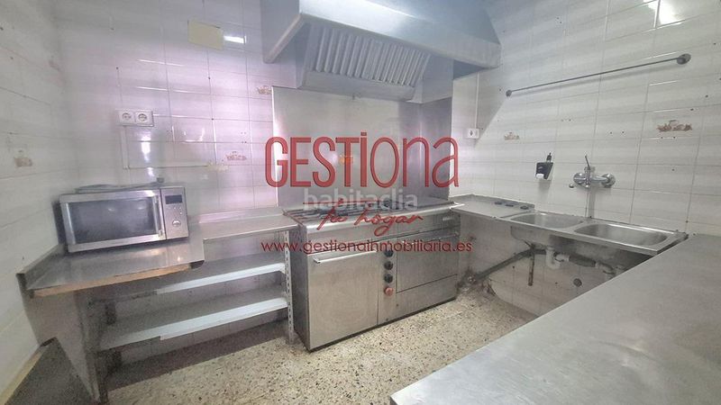 Foto 232cb0fe-30f9-4a9e-b5be-c5829274e99a. Local comercial a Santa María de Cayón