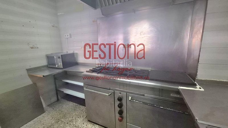 Foto e0701708-bc22-4130-ab1c-46b8bbe9cc21. Local comercial a Santa María de Cayón