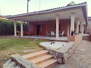 Masia a Camino de Onda-Salesianos. Casa en burriana con jardín