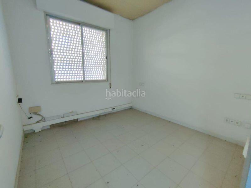Foto 1d5f87fb-bcb2-46bd-9468-279f8d0640b9. Bâtiment à usage industriel dans Betxí
