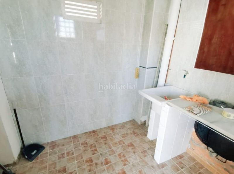 Foto 25abd376-faac-44b0-8505-c2dc7fd3d3bb. Casa adossada amb aparcament a Moncófar Playa Moncofa