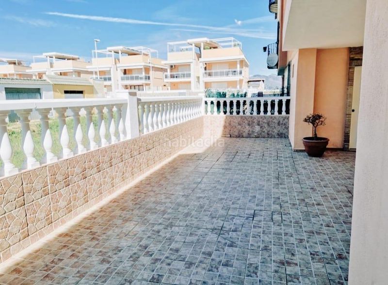 Foto 2ff64798-de64-4dd1-a0dd-fcd02608909d. Casa adossada amb aparcament a Moncófar Playa Moncofa