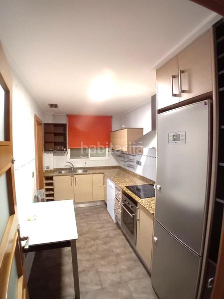 Foto 8dc8cb00-ef4a-4c8e-b6bb-9e1c3238e13d. Towny house with parking pool in Playa Burriana