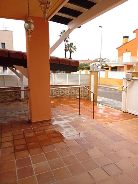 Foto fdf58954-fbde-4644-8c73-6310f5ccf20d. Towny house with parking pool in Playa Burriana