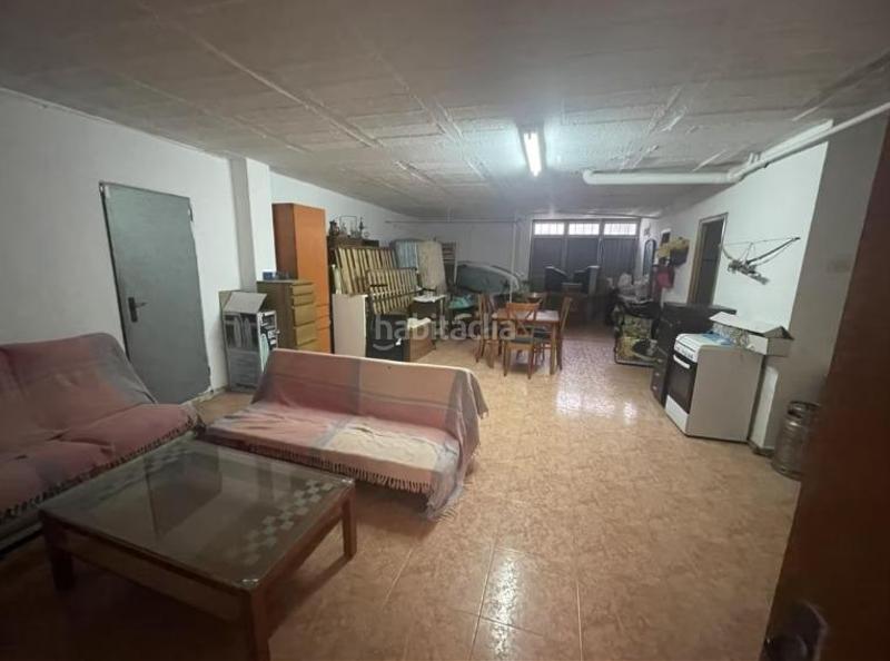 Foto a8f0e390-d192-4b9a-ae88-d21abf092761. Chalet avec parking dans Chilches