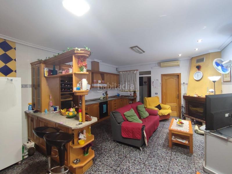 Foto df1a3e27-d2da-47c5-911c-b3c471c1014a. Haus mit parking in Avenida Alemania-Italia Villarreal / Vila - real