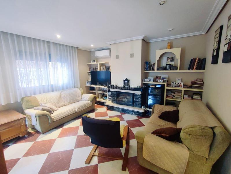 Foto 4f771adc-17b7-4211-9ed0-bdba58deefed. Chalet  con encanto a 300 metros del mar . en Burriana