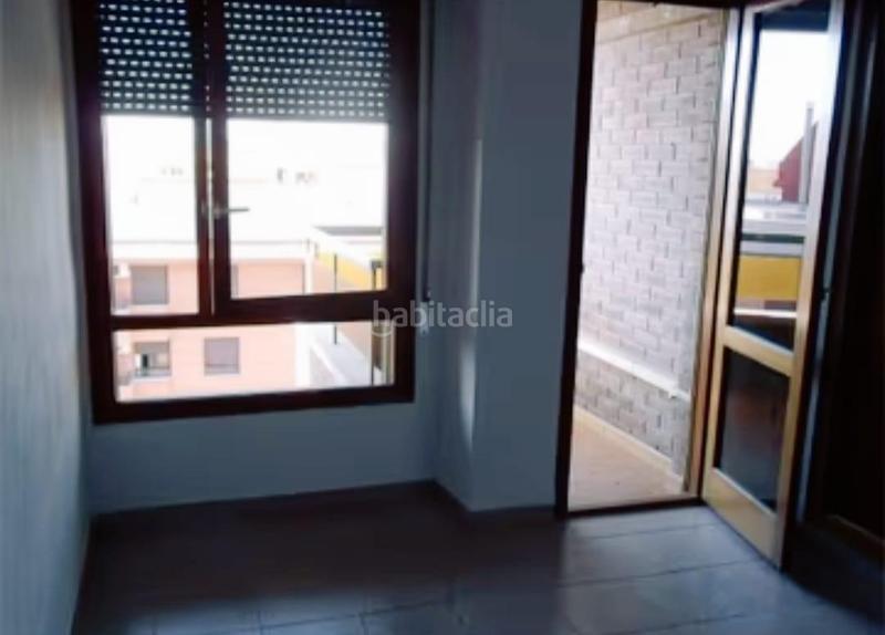 Foto c305cacf-16f1-41f9-82f2-36ff70f2a9d3. Appartamento con parcheggio in Piscinas Villarreal / Vila - real