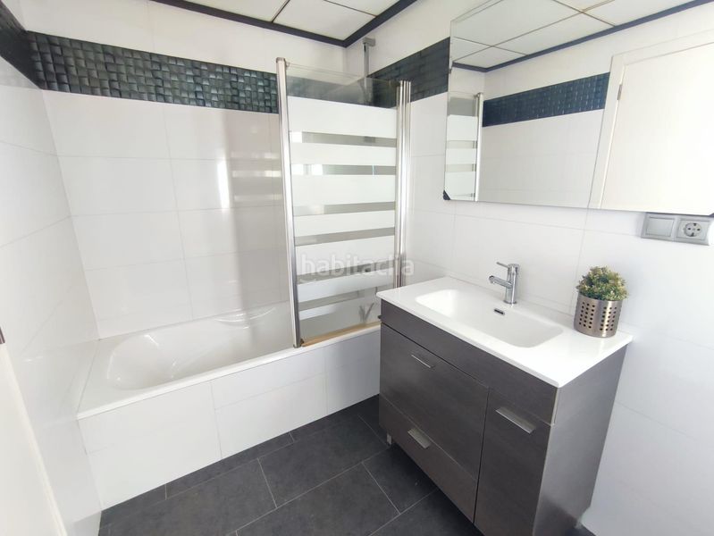 Foto 0b2aa117-ffda-4e94-9a9a-51a209eb27d1. Casa amb calefacció aparcament piscina a Betxí