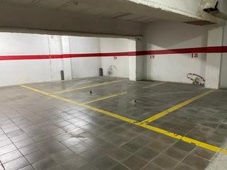 Parking coche  Carrer de francesc oller. Oportunidad para inversor
