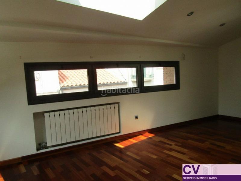 Foto dd0f8b4e-33f2-49cd-ac69-9083a82a829e. Affitto casa con riscaldamento parcheggio in Barri del Centre Terrassa