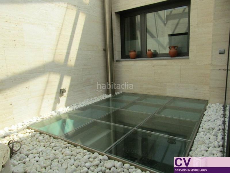 Foto b3cd2c0a-4812-4da1-baf9-8793ae524c7f. Alquiler casa adosada jardin precioso de 84 m2 a pie de comedor en Terrassa