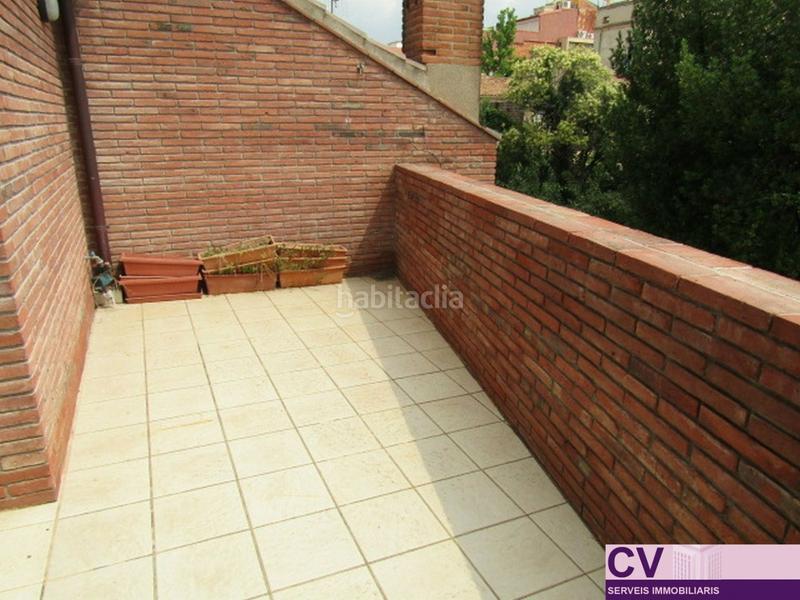 Foto fb4300be-aa13-4c31-b619-ff904385c2fd. Alquiler casa adosada jardin precioso de 84 m2 a pie de comedor en Terrassa