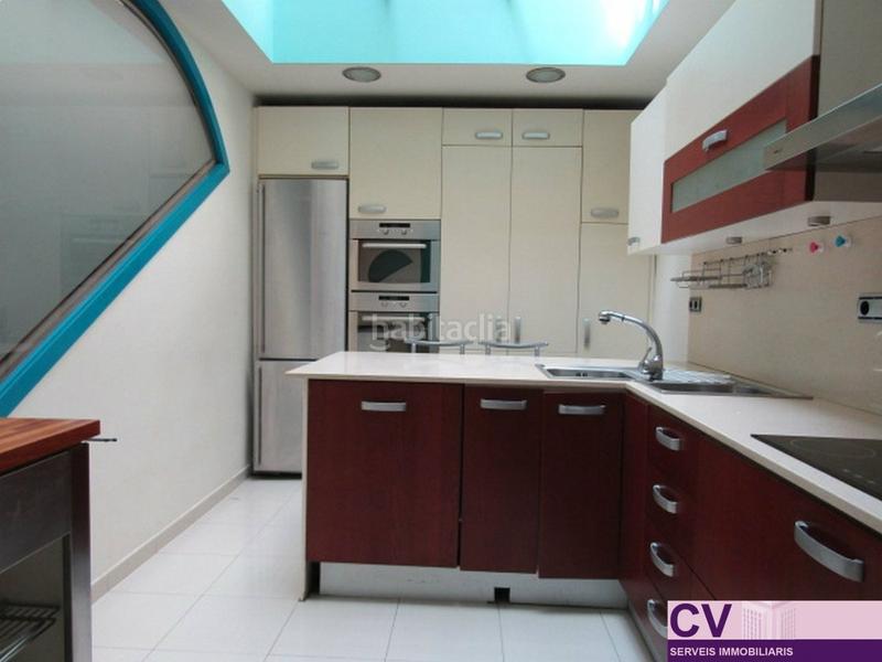 Foto ac3d557c-9518-4833-b311-248550467e54. Lloguer casa adossada amb calefacció aparcament a Terrassa