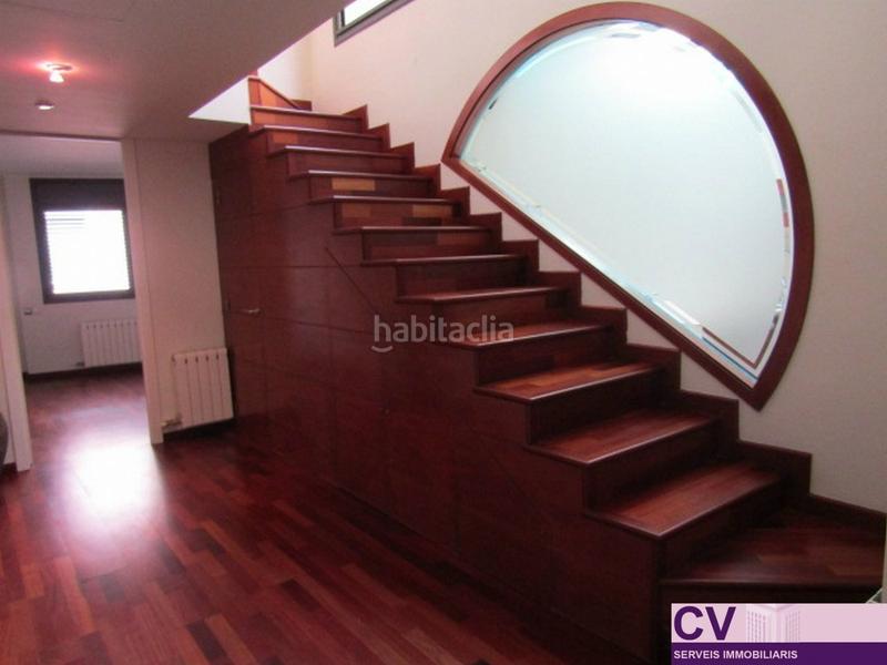 Foto eb590ff5-5acd-48b2-9cba-6eb21b552fa8. Rent semi detached house with heating parking in Barri del Centre Terrassa