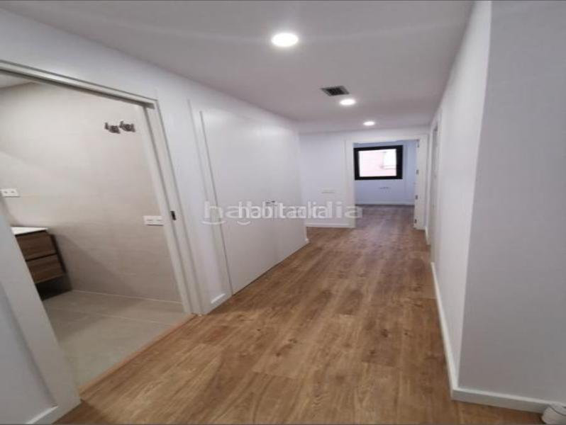 Foto 78dd2617-6fe6-439b-a79e-0a8566b6d9fa. Penthouse with heating parking in Segle XX Terrassa