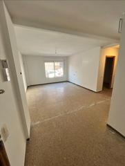 Pis  Sierra nevada. Bajos de tres habitaciones con baño y cocina reformados