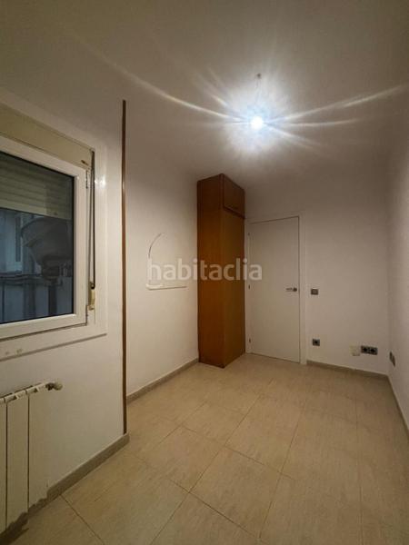 Foto 02e30183-f1fc-4e30-bd89-5f45d36bab73. Piso amplio piso de 4 habitaciones con terraza a pie de comedor oportunidad por precio y zona en Mataró