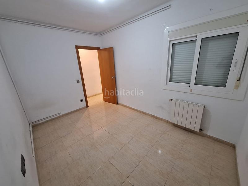 Foto 2ef19fa4-4e0c-4a53-ab80-afa863dec1bc. Piso amplio piso de 4 habitaciones con terraza a pie de comedor oportunidad por precio y zona en Mataró