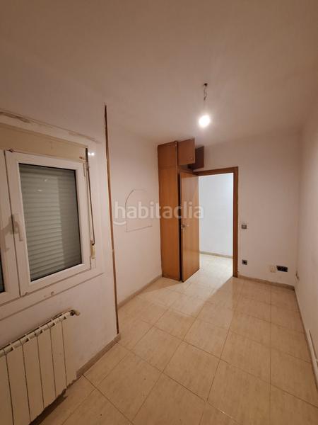 Foto e9eeb6ee-148a-4243-b186-8bc3f5baba80. Piso amplio piso de 4 habitaciones con terraza a pie de comedor oportunidad por precio y zona en Mataró