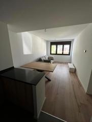Rent Flat  Doctor pearson. Planta baja de obra nueva con plaza de parking y trastero inclui