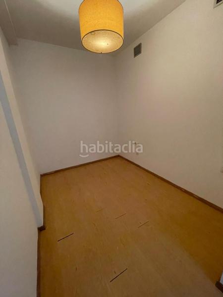 Foto d56d5fb0-5f10-4df4-8da5-6cc094650738. Pis amb calefacció aparcament a Zona Esportiva Terrassa