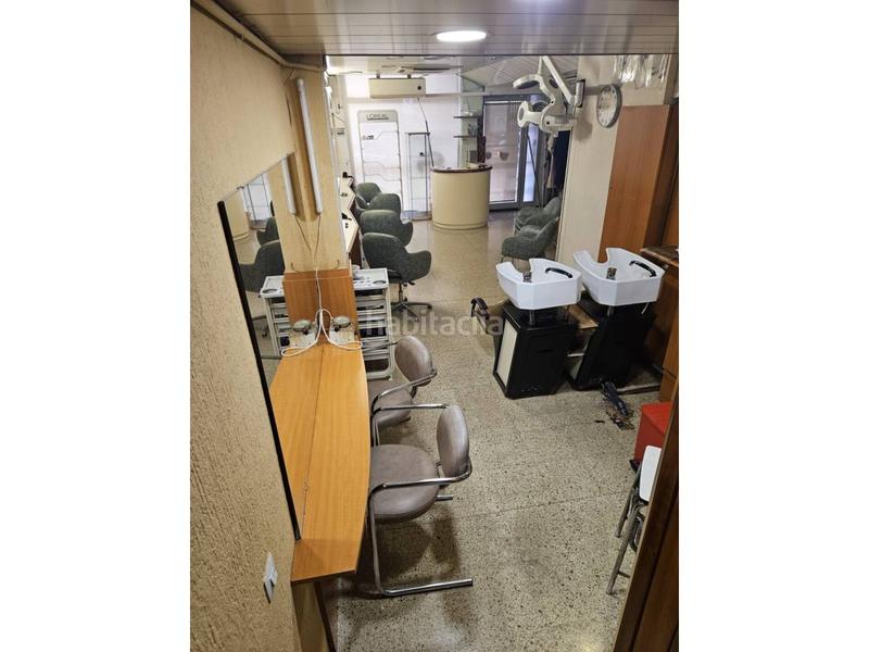 Foto 3807df9e-a3bc-450b-87e5-0c94264f821f. Local comercial a Centre Sabadell