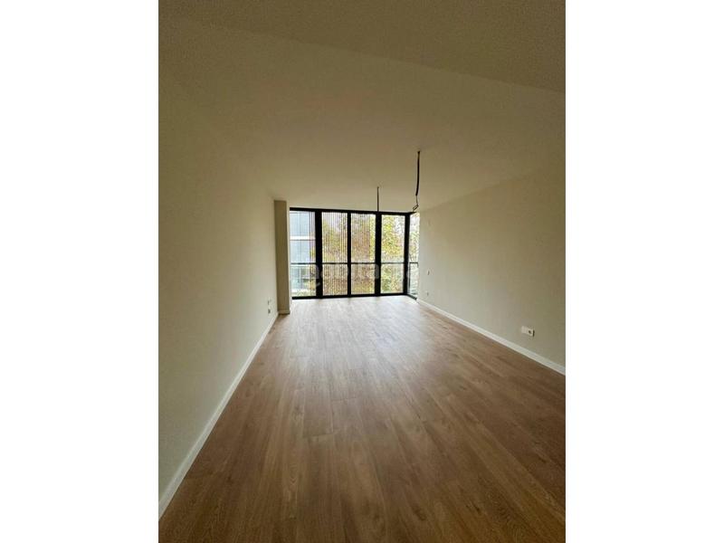 Foto cbc93b2f-efb4-4a37-b1dc-5c6b92ba3ce5. Location appartement avec chauffage parking piscine dans Sabadell