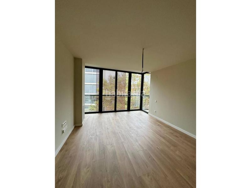 Foto 4900a456-9b9e-4555-90b5-b63fb98f74b9. Rent flat with heating parking pool in Creu Alta Sabadell